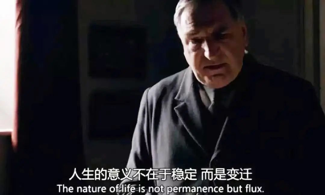 摆摊女孩月入9w,女孩摆摊赚9000元