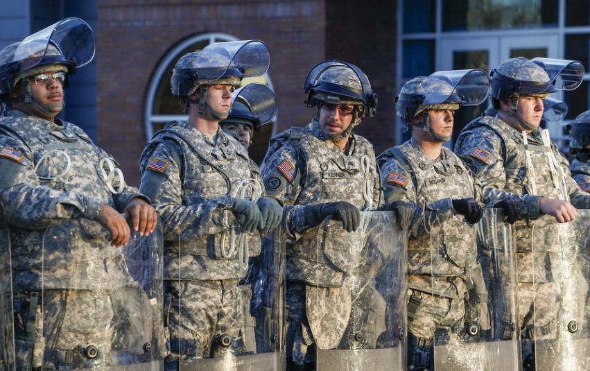 中国*警武**司令、俄罗斯近卫军司令、美国国民警卫局局长谁权力大?