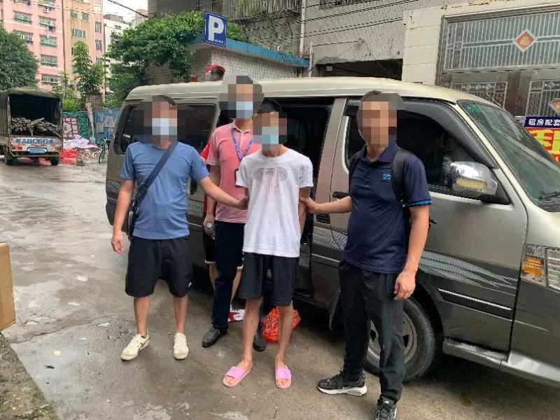 包装盒、说明书、小票全齐，但全是假的！喜欢找代购的人注意了