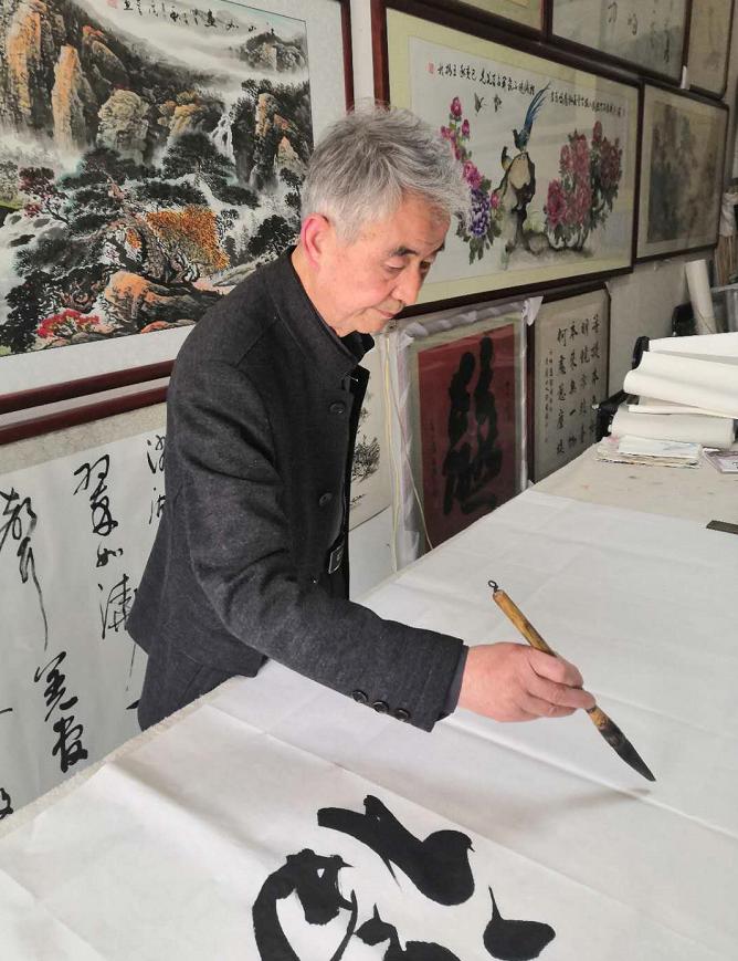 书画装裱，字画定制，尽在翰墨轩工作室