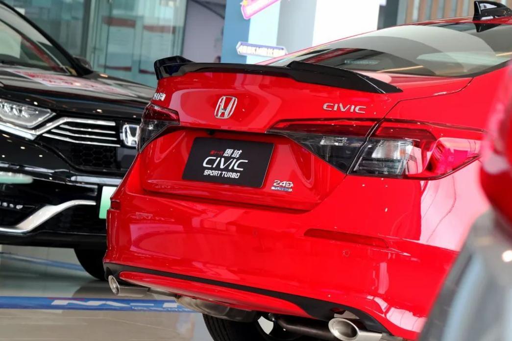 3-4万低配十代思域,十二代思域激进款