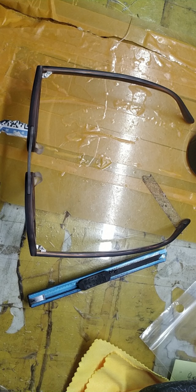 眼镜铰链坏了怎么修,眼镜架铰链坏了咋办