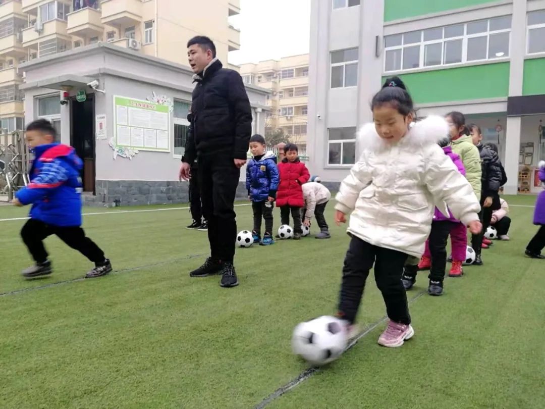 幼儿园足球展示活动方案,幼儿园足球展示活动