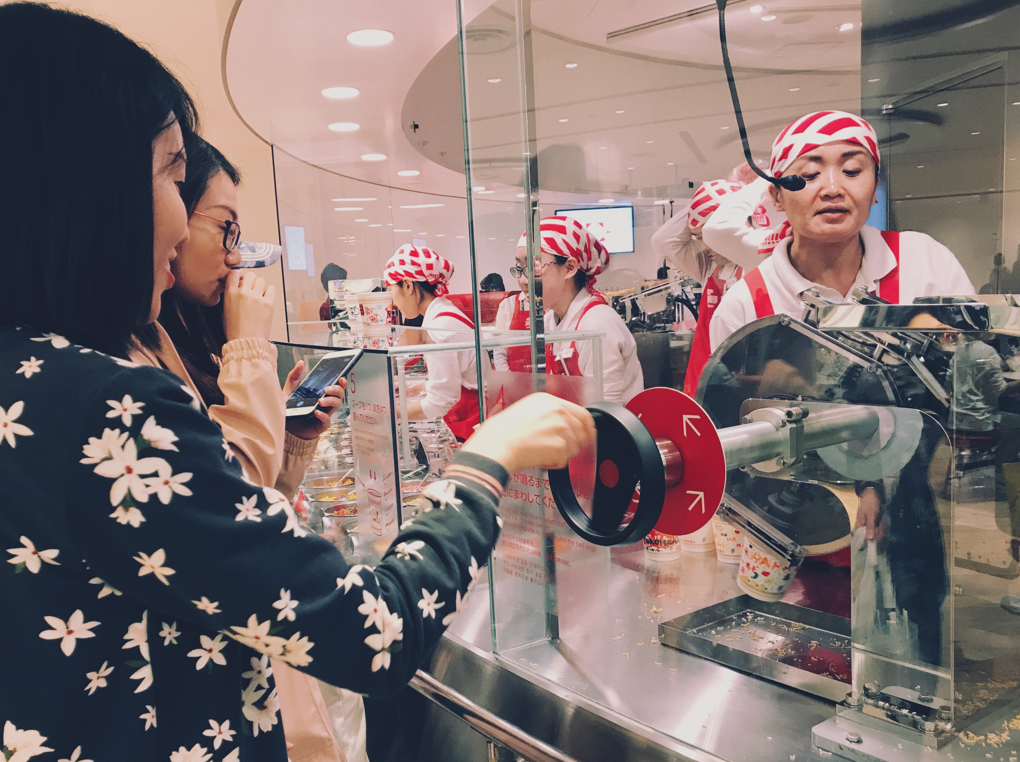 在日本参观泡面博物馆,日本泡面馆旅游攻略视频