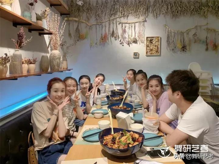 舞蹈生集训后的变化,舞蹈生是如何坚持下来的