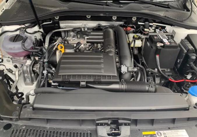 大众凌渡性价比如何值得入手吗,大众凌渡和大众朗逸哪一个空间大