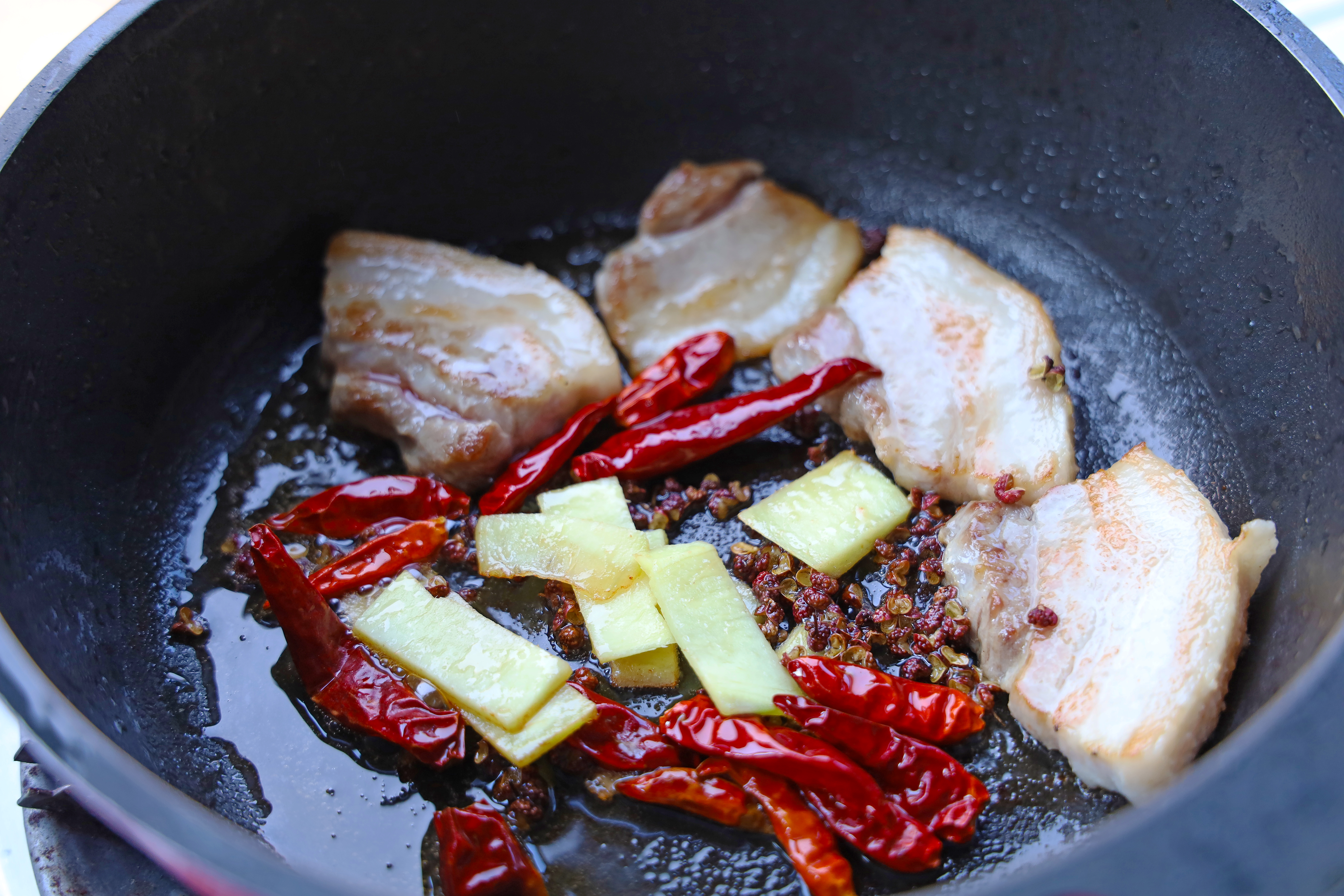 自制周黑鸭甜辣素菜,自制周黑鸭的卤制方法