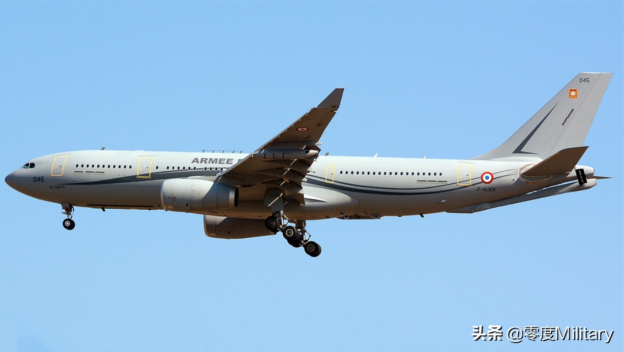 世界空军海军陆军,法国勒图贝空军基地