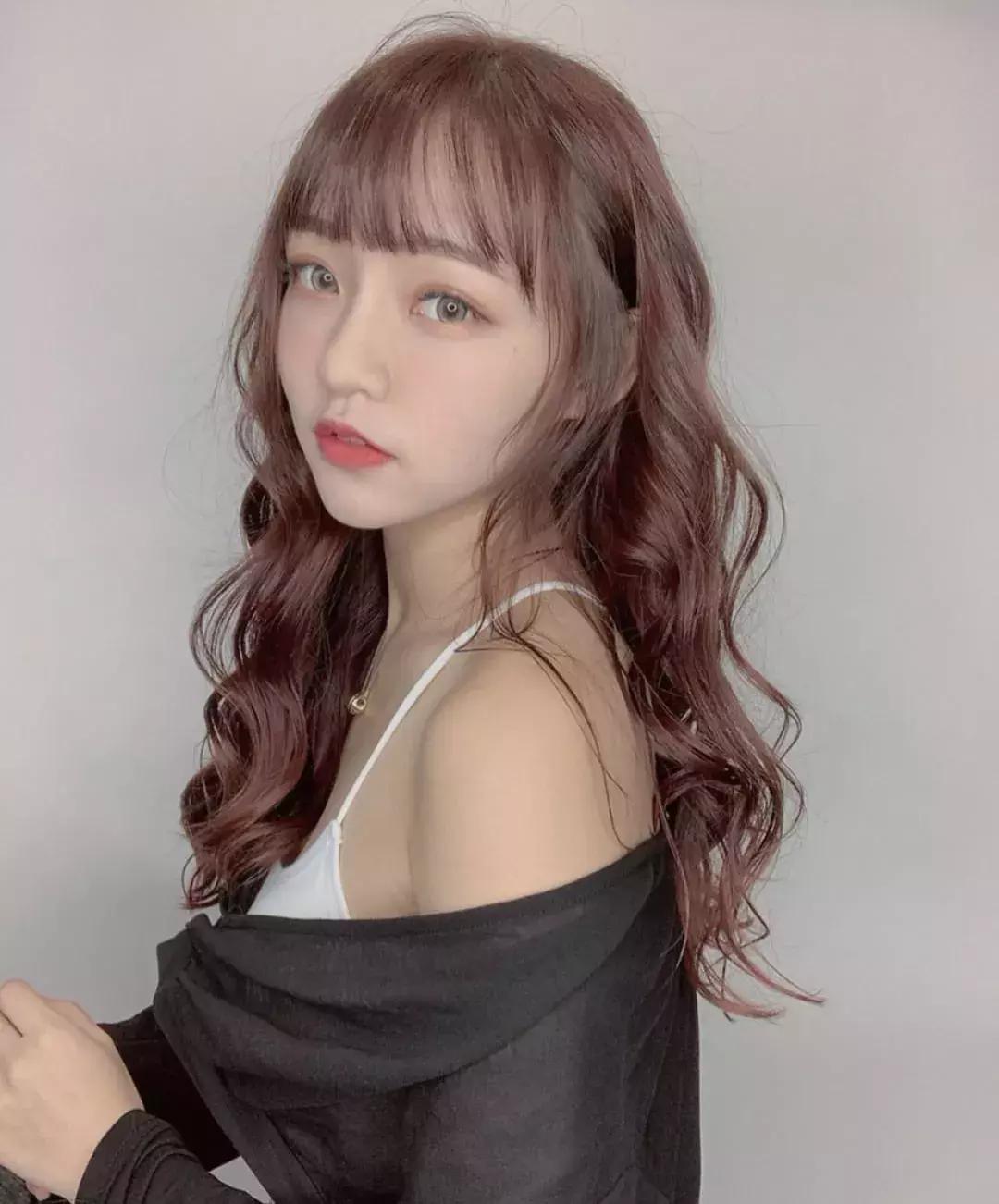 根据脸型设计发型大脸适合的发型,适合大脸圆脸方脸修饰脸型的短发