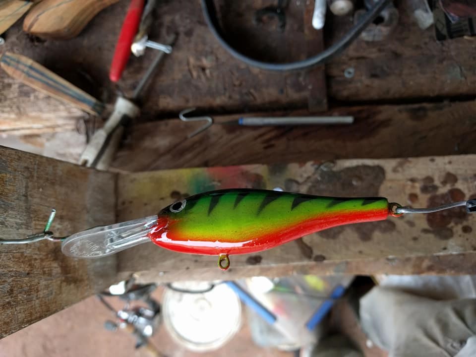 路亚钓鱼穷三代,路亚如何做假饵