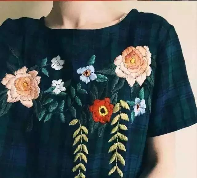 什么是服装刺绣设计,当刺绣遇见服装设计效果会怎样呢