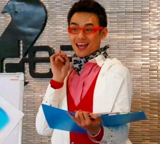 王凯武汉捐款,王凯的事迹