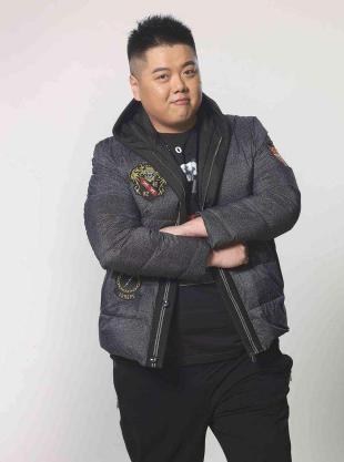 周星驰功夫吊威亚,周星驰吊威亚的镜头