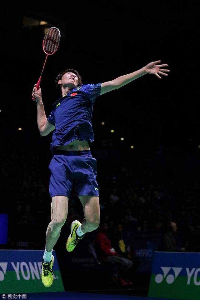 介绍李宁羽毛球拍的视频,李宁中端羽毛球拍合集