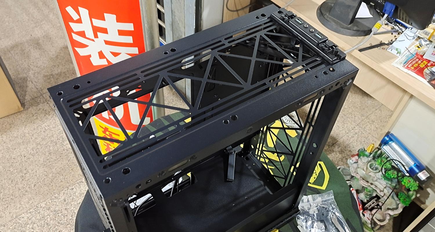 电脑城装机视频教程,九州风神水冷散热器安装过程