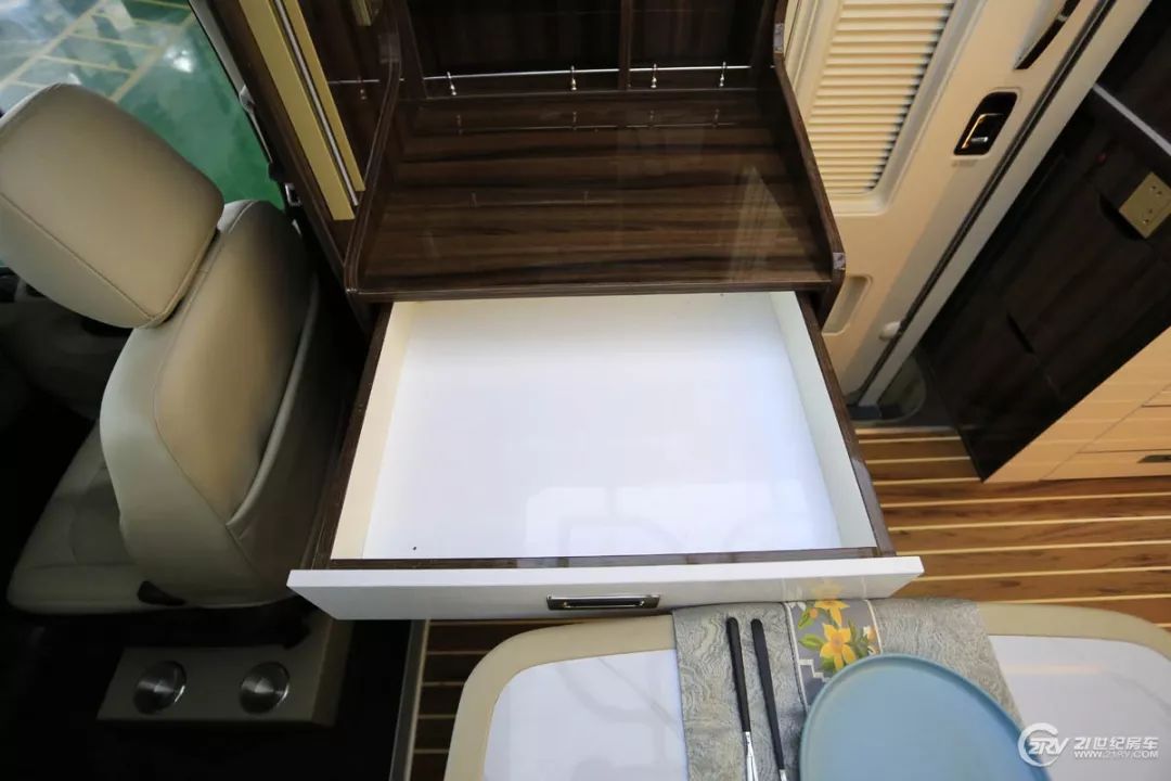 不超过50万的越野房车,不到40万的豪华大型房车