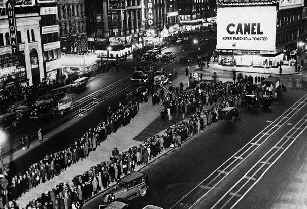 2025年经济大萧条的可能性,如果经济大萧条普通人如何应对