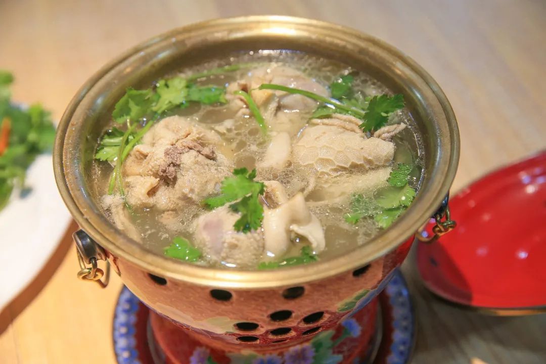 襄阳特色烤全羊,襄阳正宗烤全羊