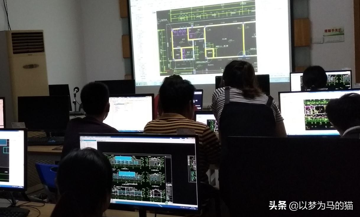 好找工作的专科专业排行榜,专科专业热度排名前十