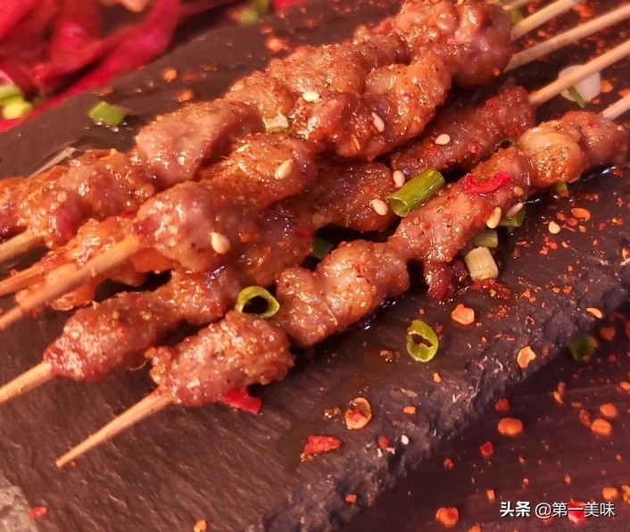 烧烤牛肉串嫩的秘诀,烧烤店烤牛肉嫩滑腌制方法