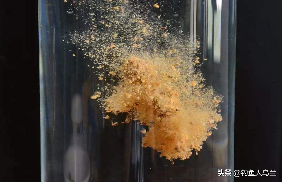 野钓饵料加鱼腥素,野钓饵料添加小黄面