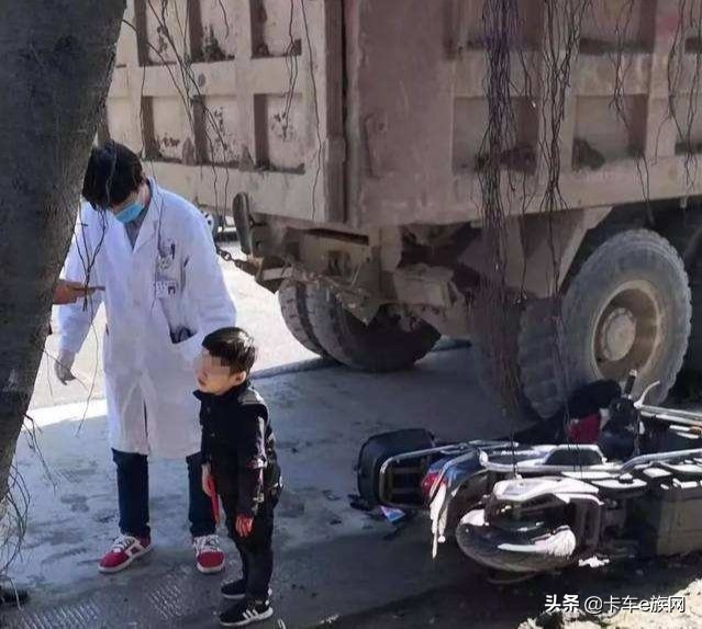 普通人如何年入百万赵铭铭开卡车年收入百万的“偏门生意”经