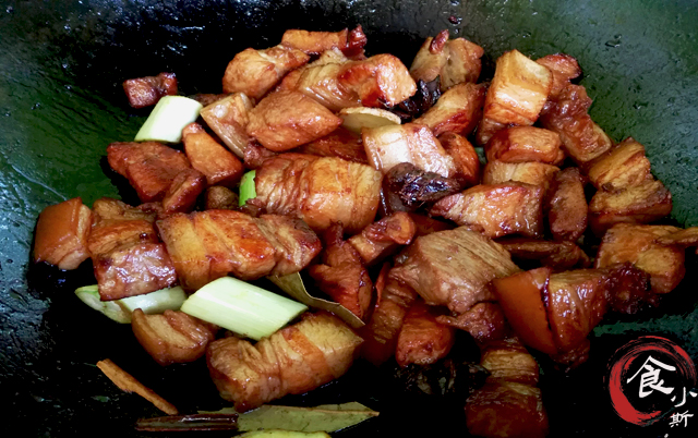 红烧肉做好不入味的补救方法,红烧肉炖土豆什么时候放盐