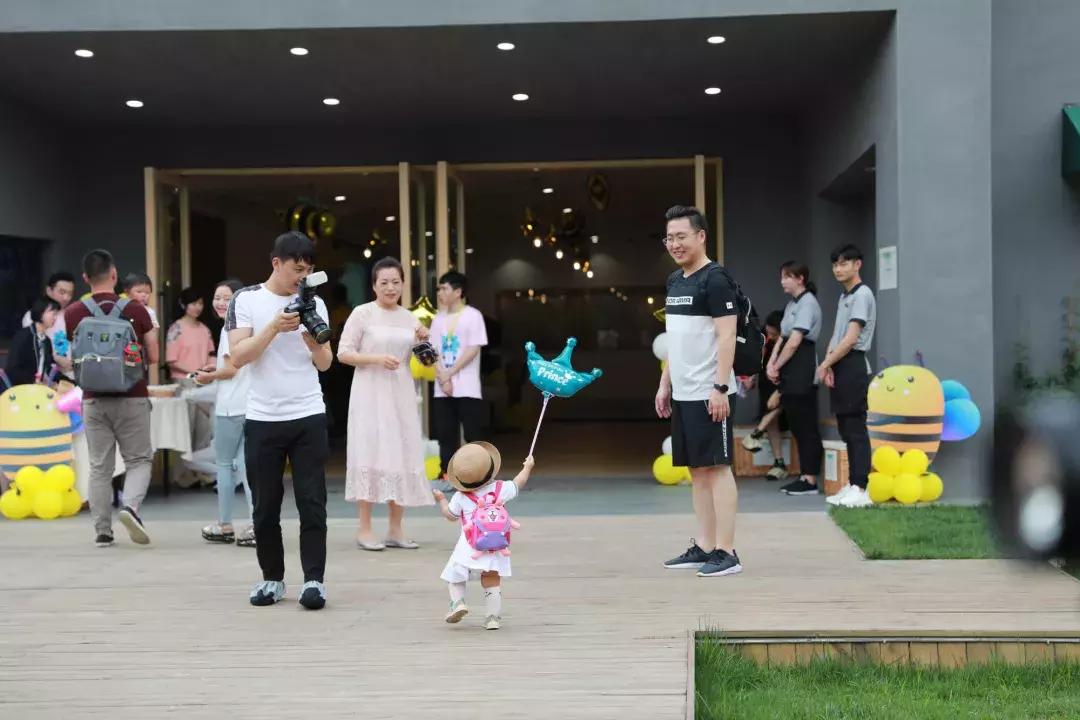 给孩子办生日趴要准备什么,宝宝家庭生日趴活动方案