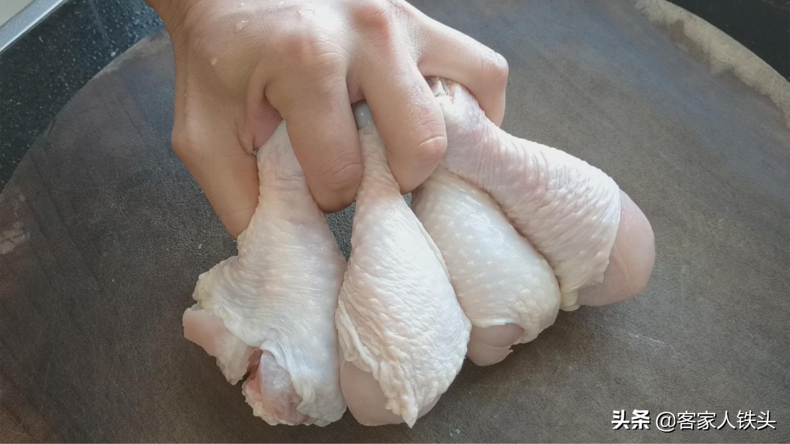 鸡腿这样做油而不腻真的好吃,鸡腿这样做真的好吃极了