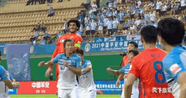 论中锋的重要性,论一个前锋素质