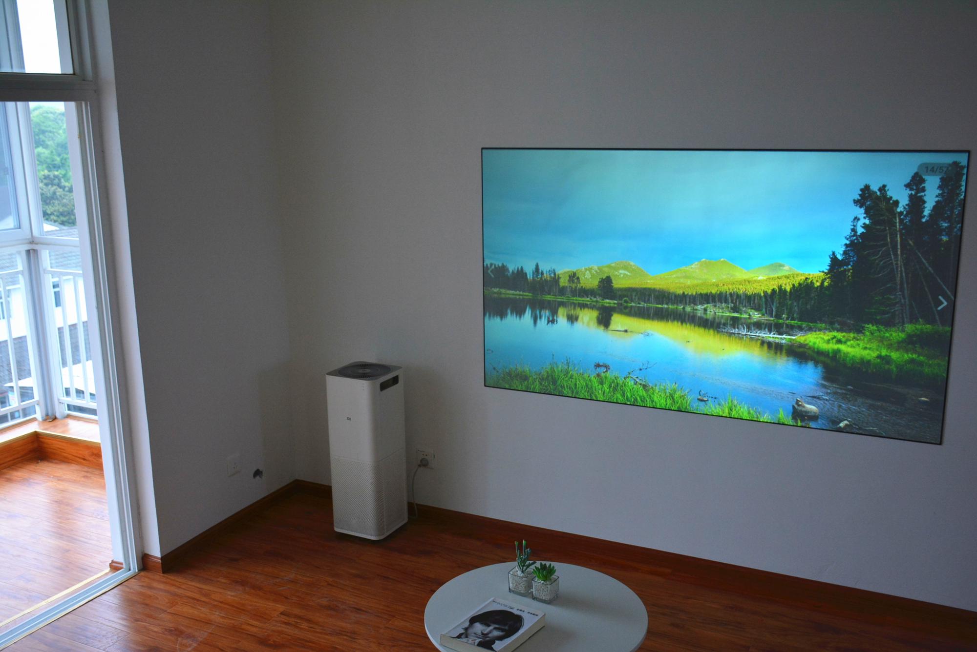 国产推出“新款LED投影”：900ANSI够不够用？白天开窗实测