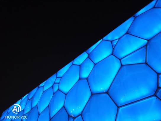 2019年荣耀v20还值得入手吗,荣耀v20与荣耀20s对比评测