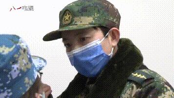 这个节日,让我们认识战位上的女军医们