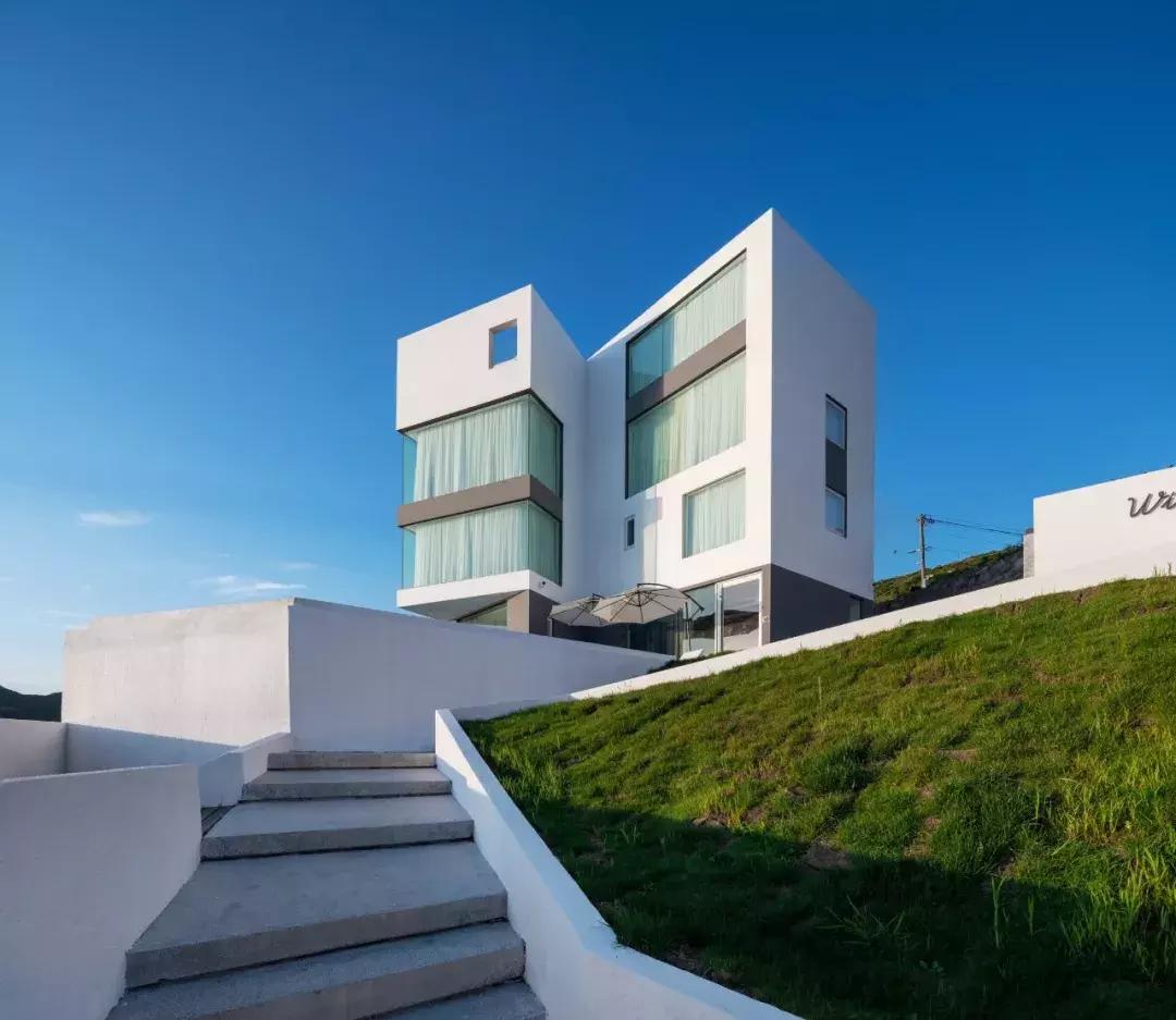 丽江270度白房子湖景度假民宿 (270度白房子湖景度假民宿)