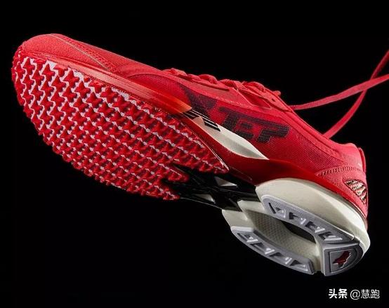 国产进阶跑鞋对比,国产顶级跑鞋横评