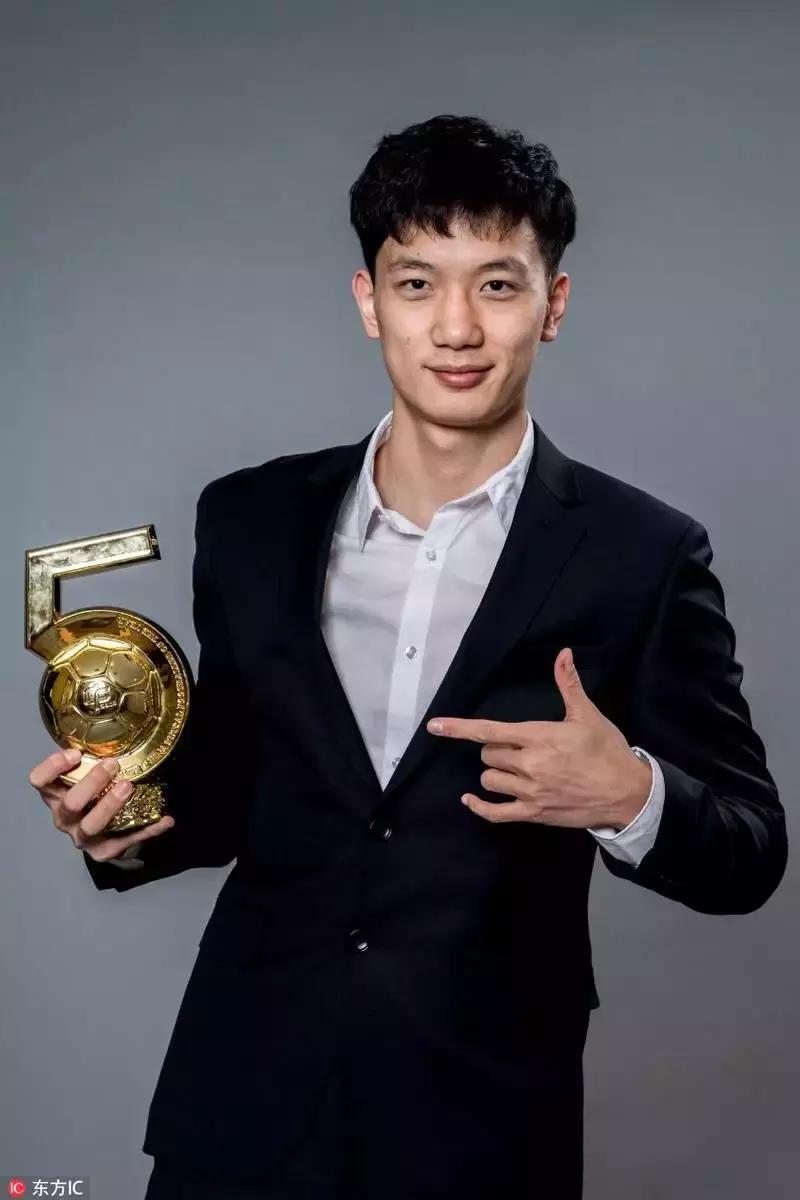 湖北大学武磊,湖北大学帅哥运动员