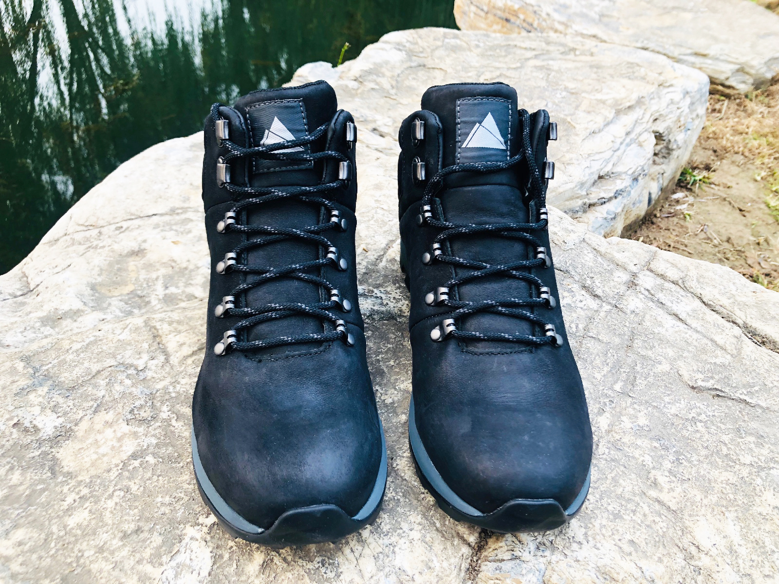 专业登山鞋达赫斯坦开箱！开启户外运动全新体验