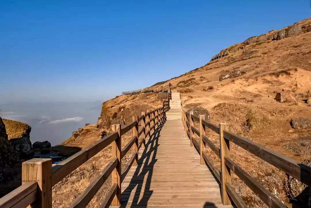 成都到大理房车旅行,成都至云南房车7天旅游攻略