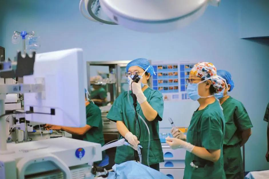 小孩肺炎支气管镜洗肺过程,肺炎总是不好怎么办