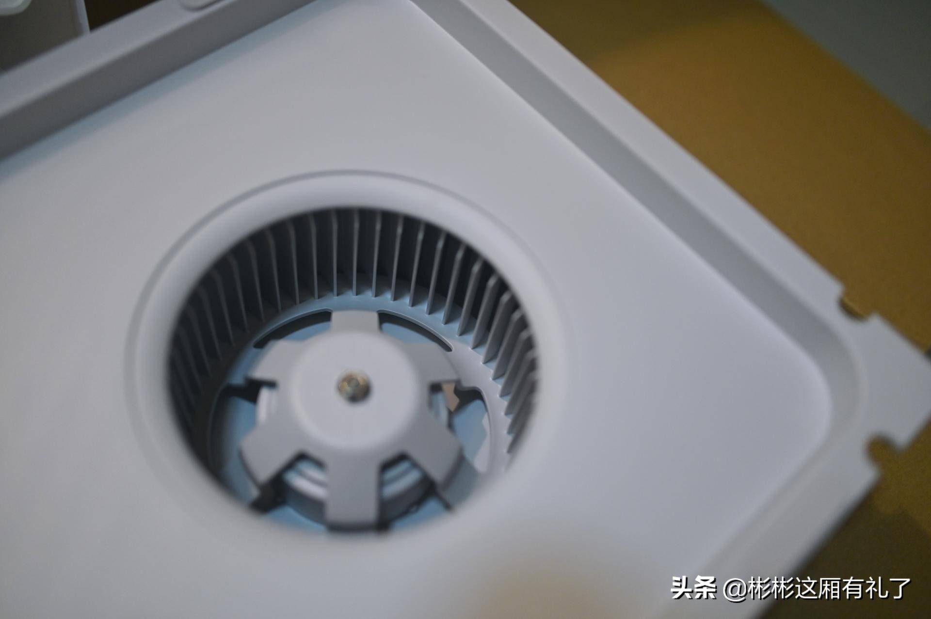 米家浴霸和yeelight浴霸,易来浴霸pro对比米家浴霸pro