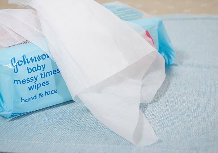 每次排便用湿巾擦屁股好吗,婴幼儿大便后用湿巾擦还是清水洗