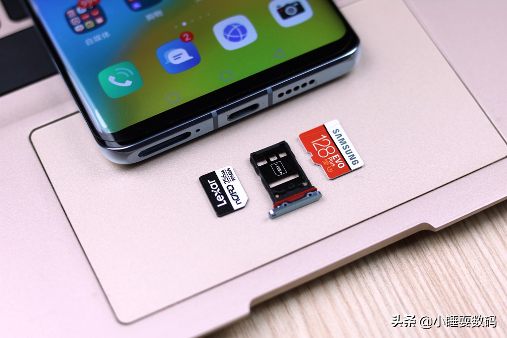 NM和TF存储卡对比，雷克沙nCARD适配华为手机，189元起值得买吗