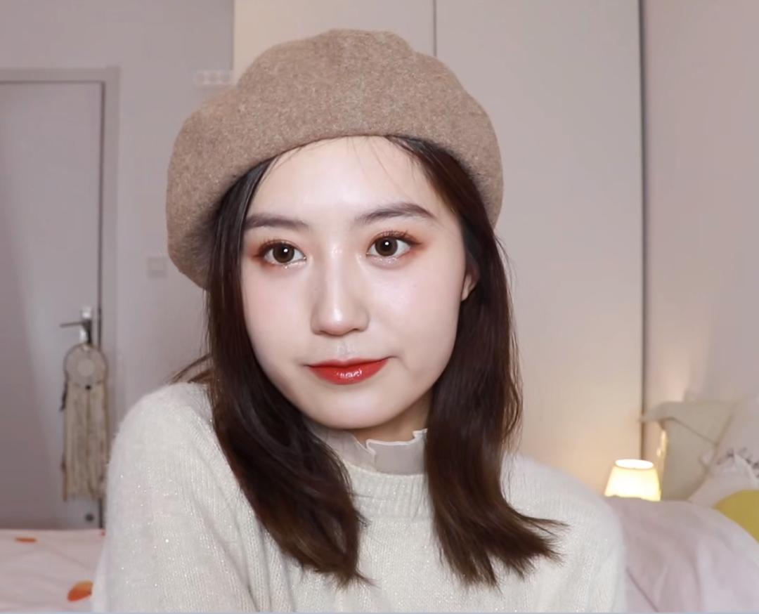 妈妈帽子大脸专用显脸小,棒球帽白色和黑色帽子哪个显脸小