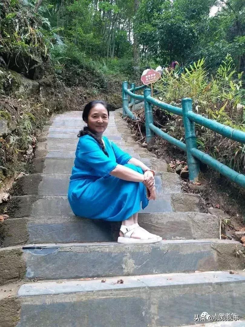 涓浗澶у澶栧嚭鏃呮父鎷嶇収鍔ㄤ綔鍚堥泦,澶у鏃呮父濮垮娍