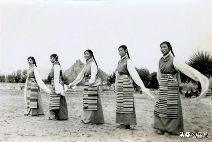 解放前的西藏农奴遇见解放军,农奴遇到解放军