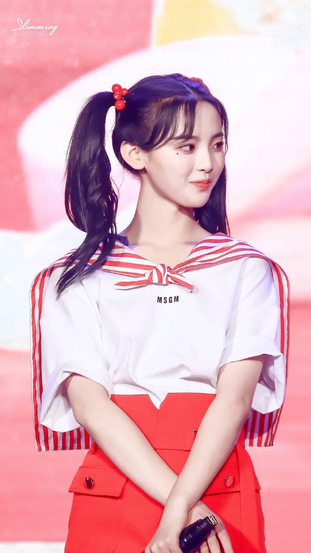 买百搭的衣服不撞款的t恤,春夏最值得穿的t恤