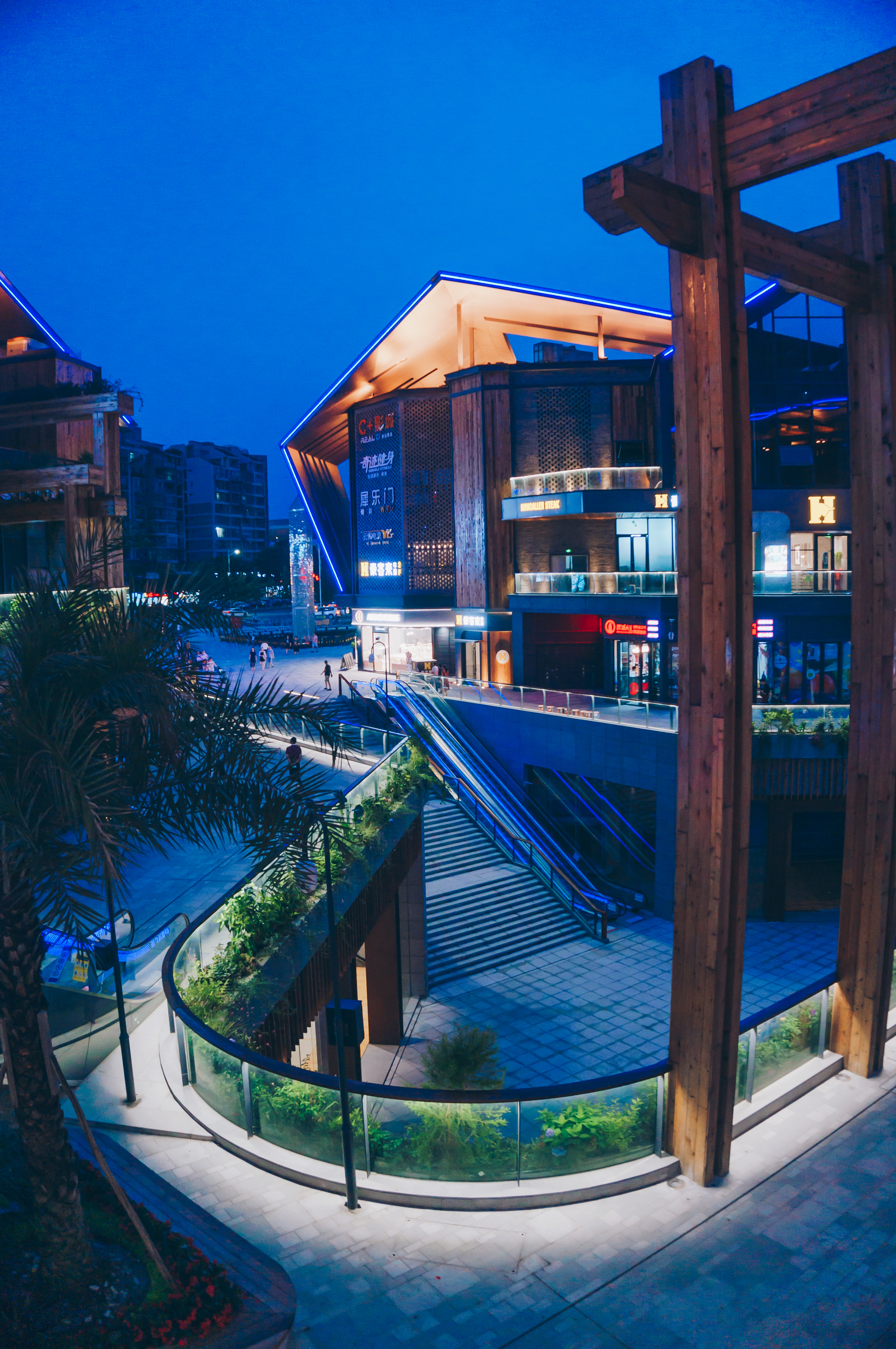 新时代新消费，多彩“夜经济”引领郫都加速打造成都西部生活中心！