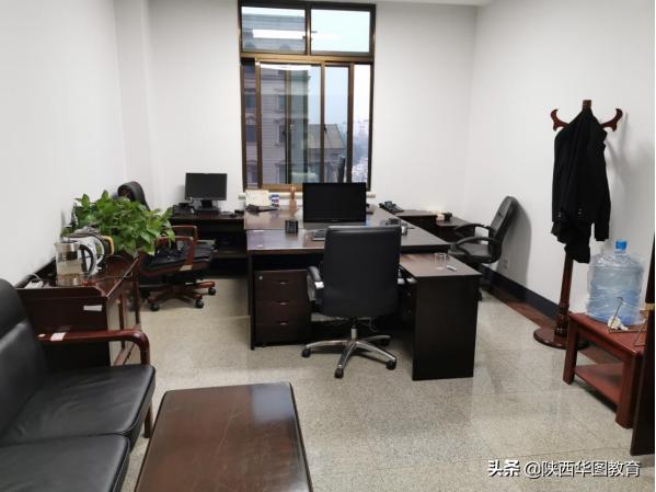 公务员自由职业怎么样,公务员是高薪职业吗