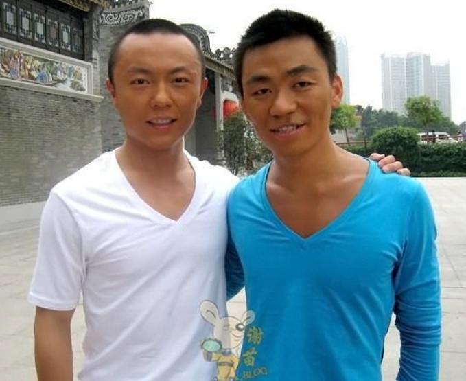 李连杰的儿子谢苗视频,李连杰之子谢苗现状