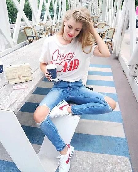 人生处处是陷阱,人生处处是陷阱只有躲起来最安全